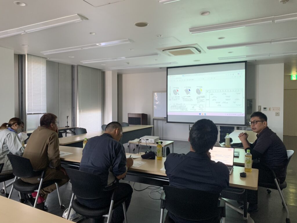 知識を技術へ。塗装の勉強会を開催しました。